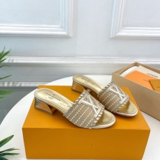 Louis Vuitton Slippers